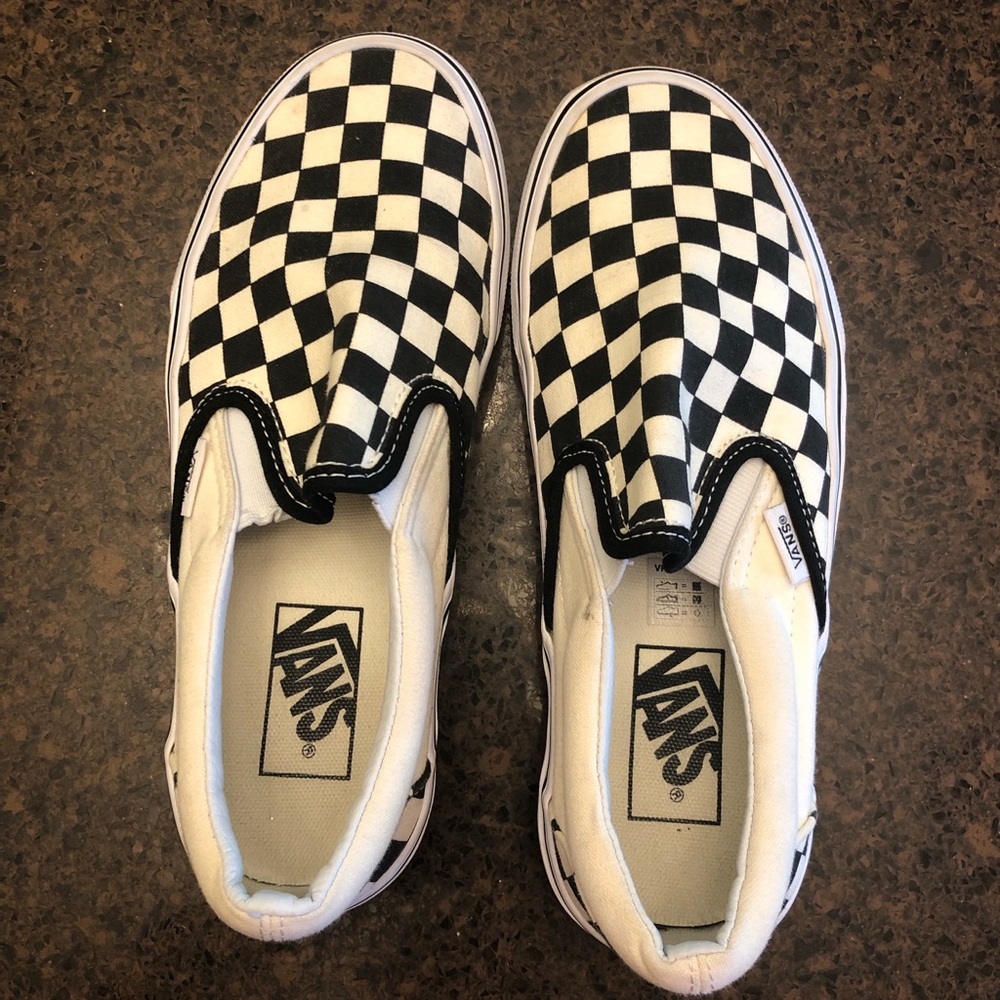 vans checkerboard slip on - black/white
